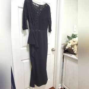 Beautiful black evening dress sz. Medium